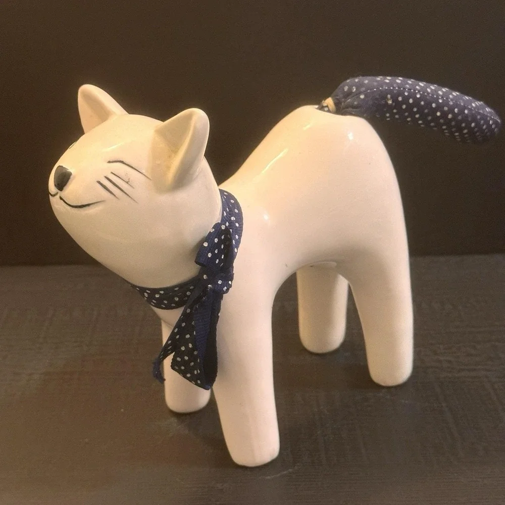 Enesco item shown